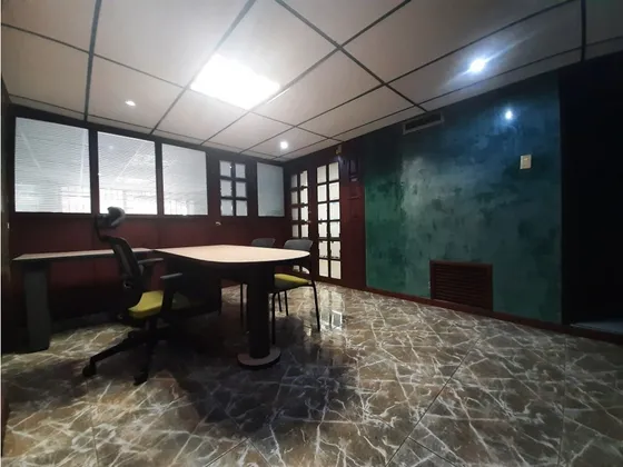 Venta Oficina Semi Amoblada Edificio Plaza España Norte De Cali