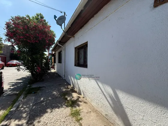 Casa En Venta En Conchalí Amplios Espacios