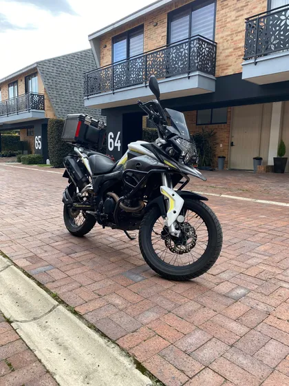Adventure 250