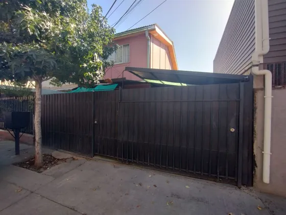 Casa En Venta De 3 Dorm. En San Bernardo