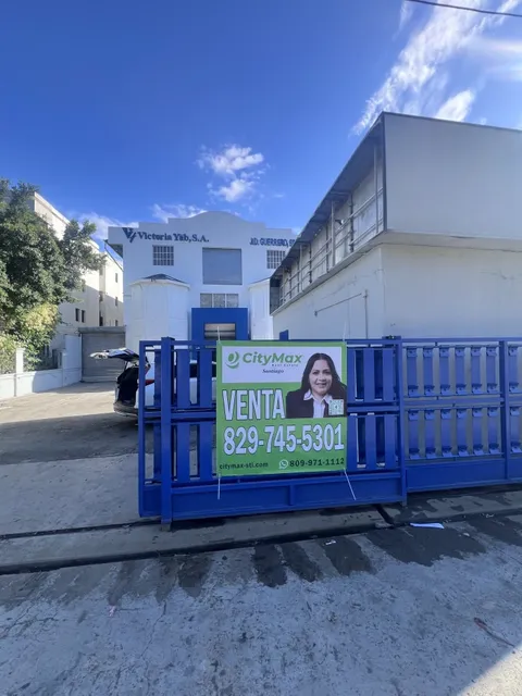 Venta De Edificio Comercial En Carretera Licey