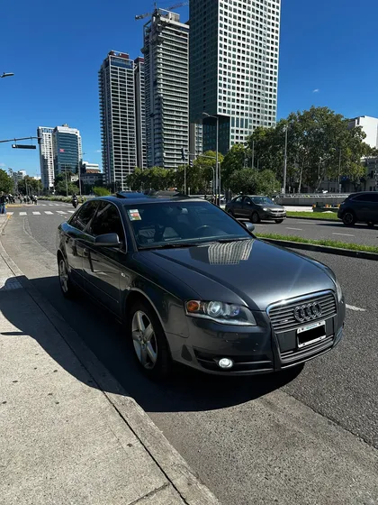 Audi A4 3.0 V6 Quattro