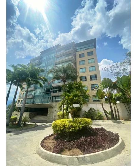 Se Vende Apartamento 267m2 4h+s/4b/4p Lomas De Las Mercedes 0302