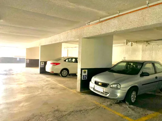 Estacionamientos Al Interior De Edificio Junio A Diciembre