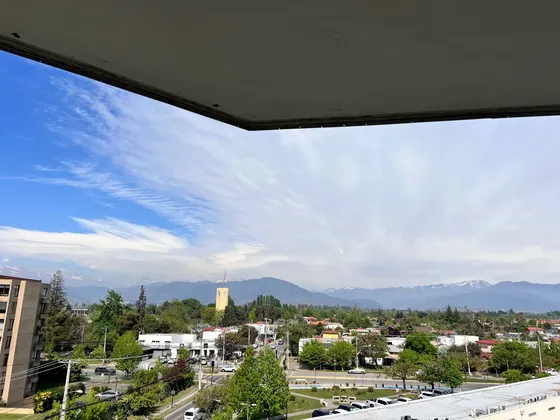 Se Vende Departamento Amplio Y Con Excelente Ubicación