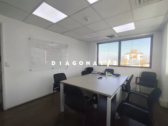 Oficina En Arriendo En Providencia