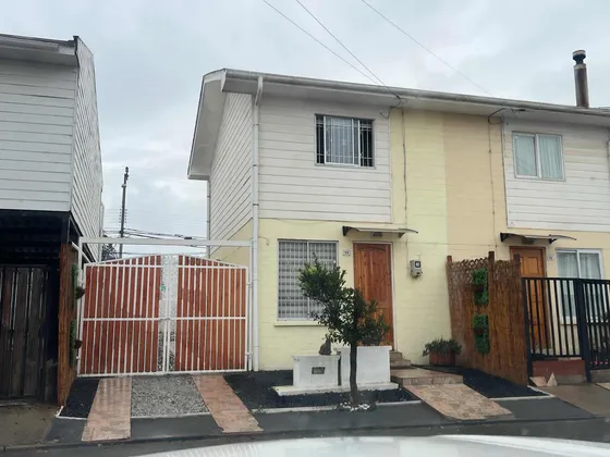 Casa Sólida 2 Pisos Condominio Los Canelos