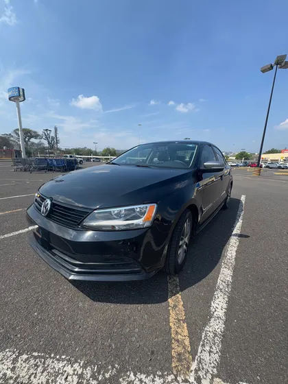 Volkswagen Jetta 2.0 Live At