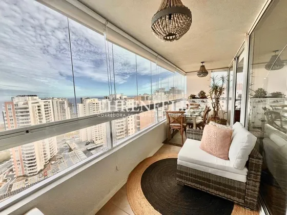 Departamento En Venta De 3 Dorm. En Concón