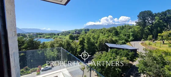 Cómodo Departamento Con Vista Al Lago.-