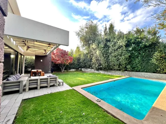 Impecable Condominio Los Bravos 
