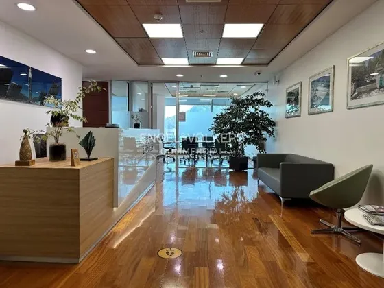 Oficina Habilitada En Arriendo En El Golf 740 M2