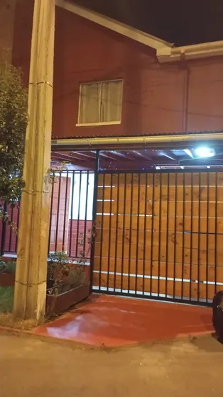 Hermosa Casa En Zona Residencial