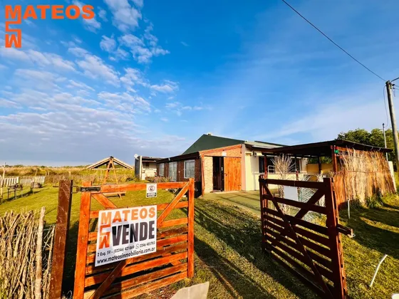 Chalet A La Venta En Mar Del Tuyú - Calle 15 Bis N°6932