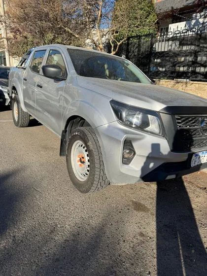 Nissan Frontier 2.3 Le Cd 4x4 Mt