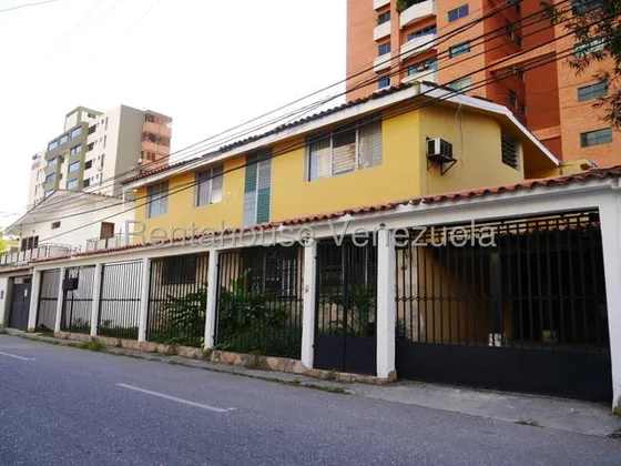 Casa En Alquiler En Barquisimeto Av Lara Ideal Para Uso Residencial O En Su Defecto Comercial Consta De 2 Niveles Cod 25 17918 Comunicate Soy Gabi Irastorza                                            