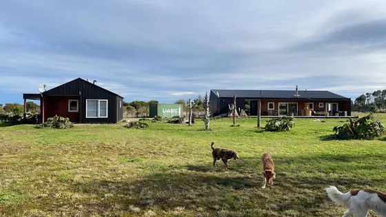 Dos Casas Regularizadas En Parcela De 5000 Mt2