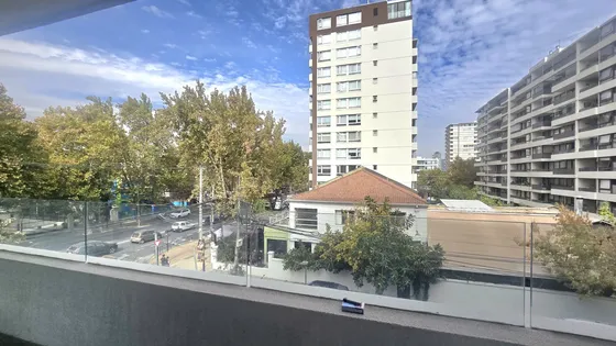 Depto. Con Vista Despejada Casi Nuevo - Excelente Ubicación