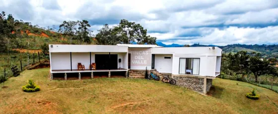Pavas, 2.300 M2, Finca En Venta