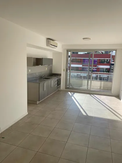 Departamento En Excelente Ubicacion, Al Frente Todo Aire En Piso Alto. Dueño Alquila, Sin Comision Ni Gastos