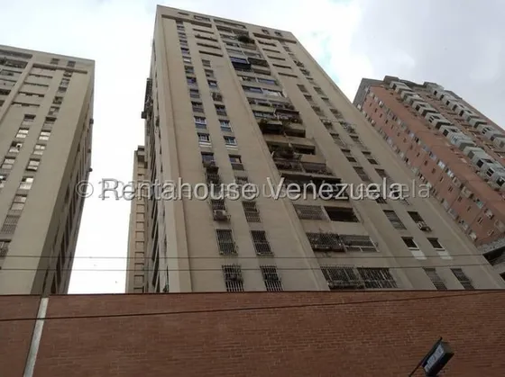 Comodo Apartamento Con Excelente Ubicacion La Candelaria Rsz
