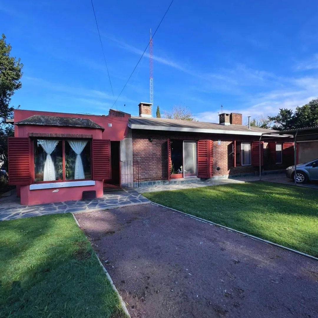 Casa Quinta En Venta 1200 M2 Lote 4 Dormitorios Pileta Junin Pcia Bs As 