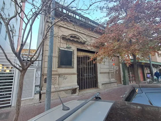 Local Comercial En Alquiler - Victoria