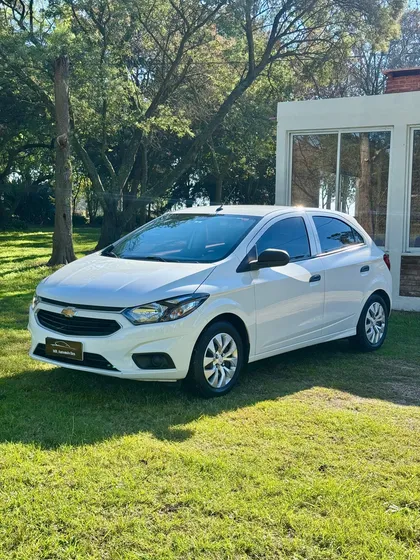 Chevrolet Onix 1.4 Lt 98cv
