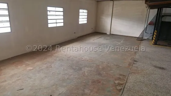 Local Comercial En Alquiler En Las Minas Cda 25-21 Yf