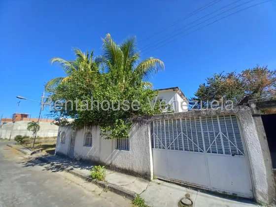 Casa En Venta Urb Santa Rosalia Cagua 25-16445 Jecg