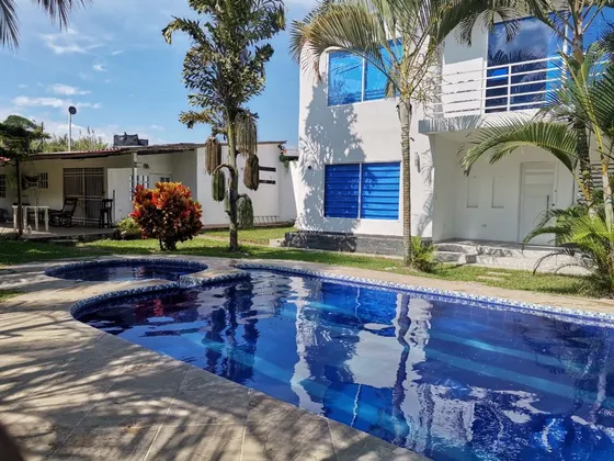 Hermosa Finca De 8.146m2 Con Piscina En Venta Ginebra Valle Colombia