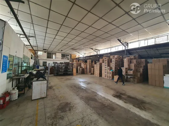Excelente Galpon Terreno 2500 M2 Cercano A Autopista Central