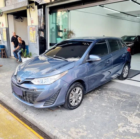 Toyota Yaris 1.5 Xl Plus Connect 16v Cvt 5p