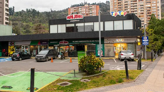 Local Comercial En Arriendo - Stripcenter De Recoleta