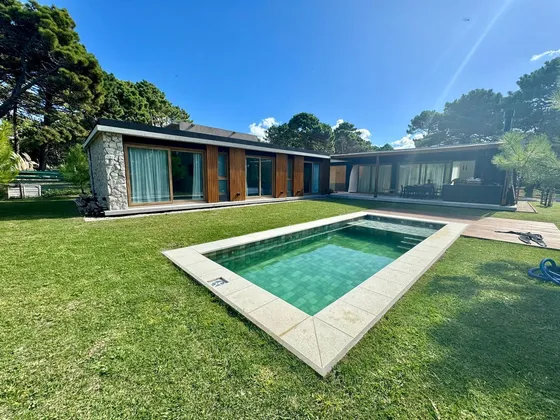 Venta Casa 4 Ambientes Barrio Pioneros