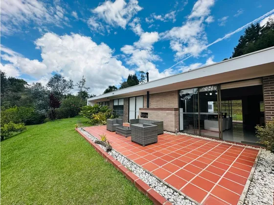 Venta De Casa Campestre En Guarne