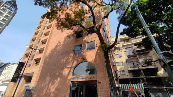 ¡tu Nuevo Espacio De Trabajo En Sabana Grande Te Está Esperando! G.a.