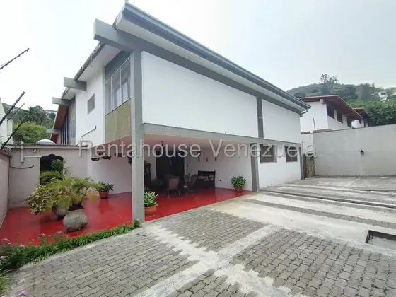 Ls Vende Casa Prados Del Este Calle Los Azulejos