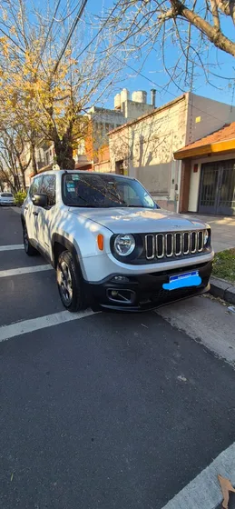 Jeep Renegade 1.8 Sport