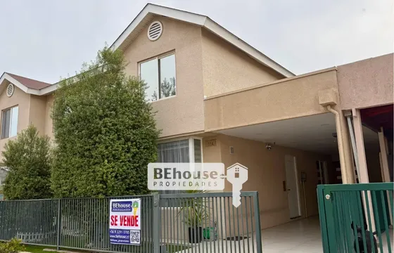 Maravillosa Casa En Venta En Valle Grande Lampa