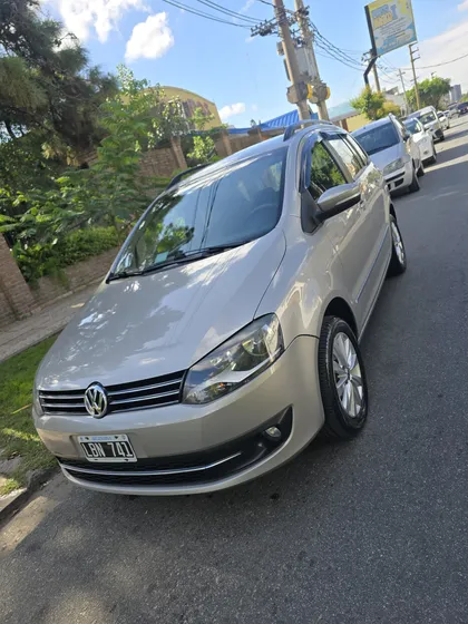 Volkswagen Suran 1.6 Imotion Highline 11c