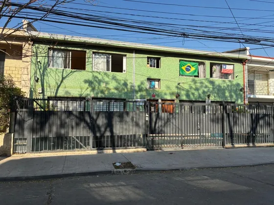 Casa En Arriendo En La Comuna De Recoleta, 1 Estacionamiento