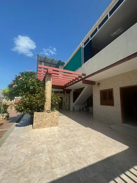 Se Vende Casa De Dos Plantas Con Local. Chichiriviche, Falcon. Inmobiliaria Maggi. 1931
