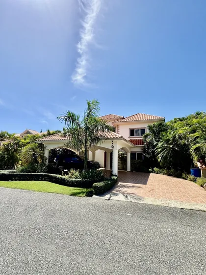 Villa En Metro Country Club - Juan Dolio