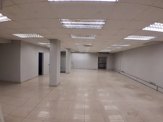 Arriendo De Local Comercial En Valparaíso Id. 85.776-lin