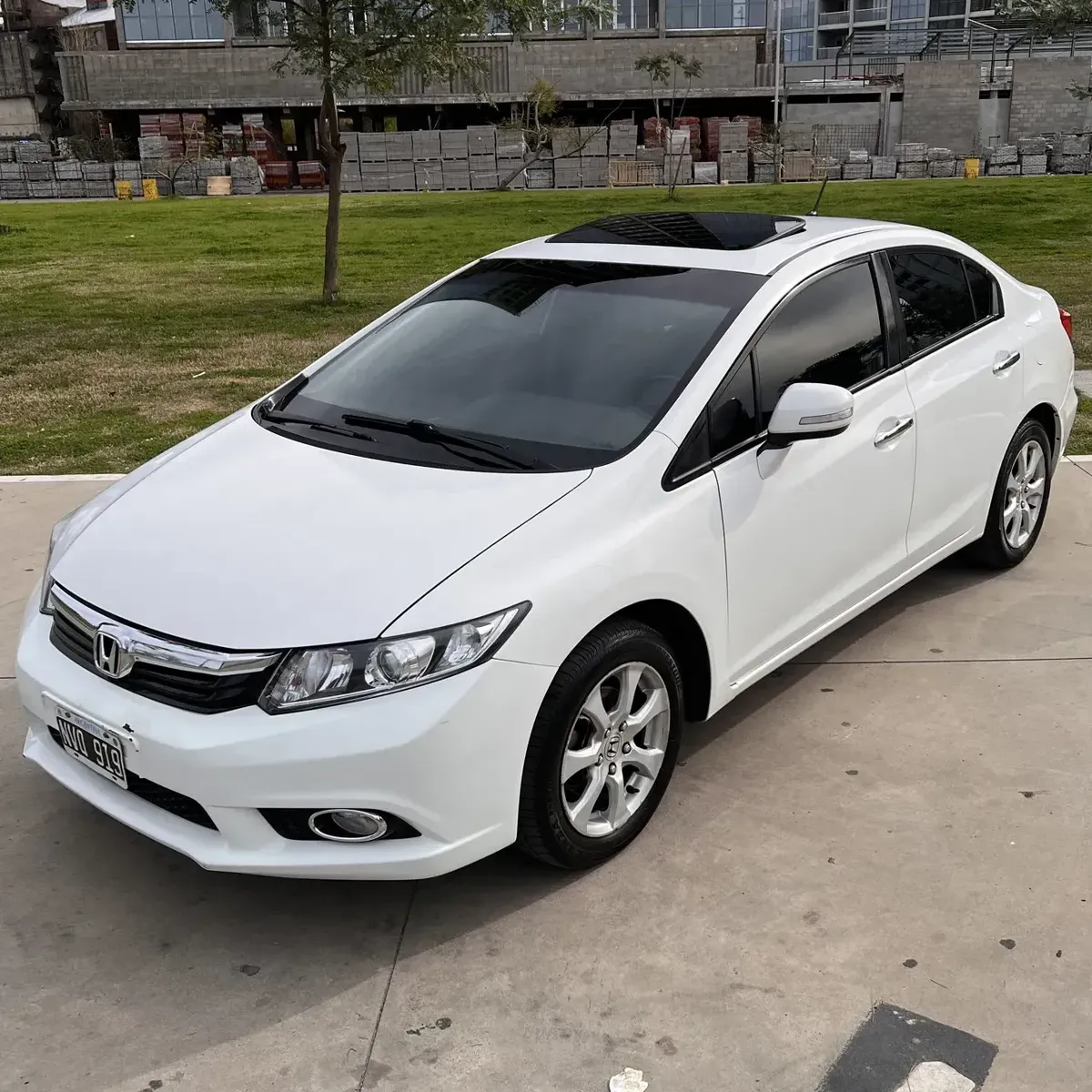 Honda Civic 1.8 EXS at 140 HP