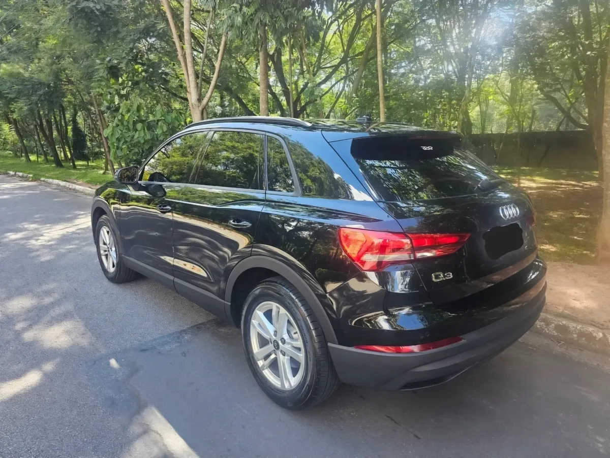 Audi Q3 2021 1.4 Black S-line Tfsi S-tronic 5p — foto 2