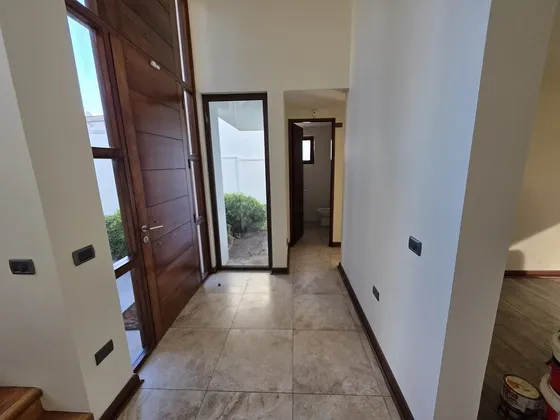Venta Casa 4 Dormitorios Lomas De Montemar 580 M² De Terreno