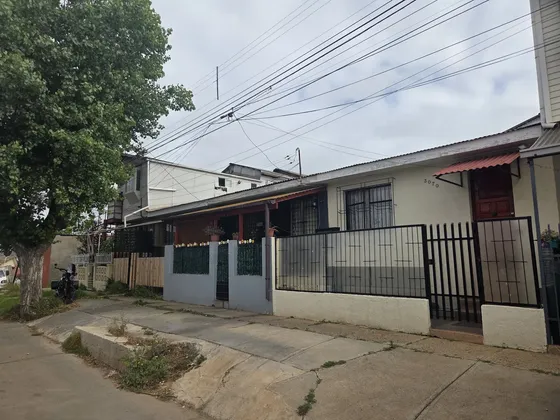 Hermosa Casa Remodelada Por Completo Gómez Carreño