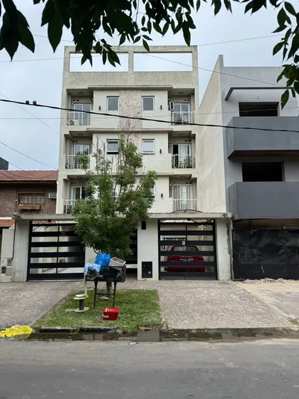 Departamento  En Venta En Lomas De Zamora, G.b.a. Zona Sur, Argentina